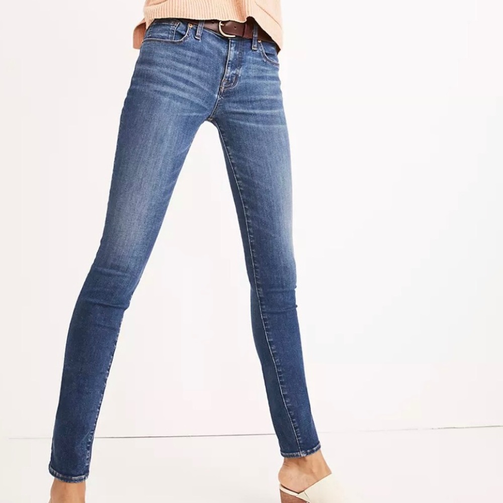 Madewell 8" Skinny Jeans in Ames Wash
